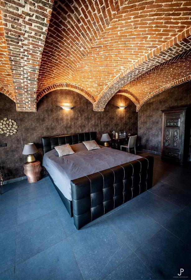 Bed and Breakfast La Belle Etable Динан Экстерьер фото