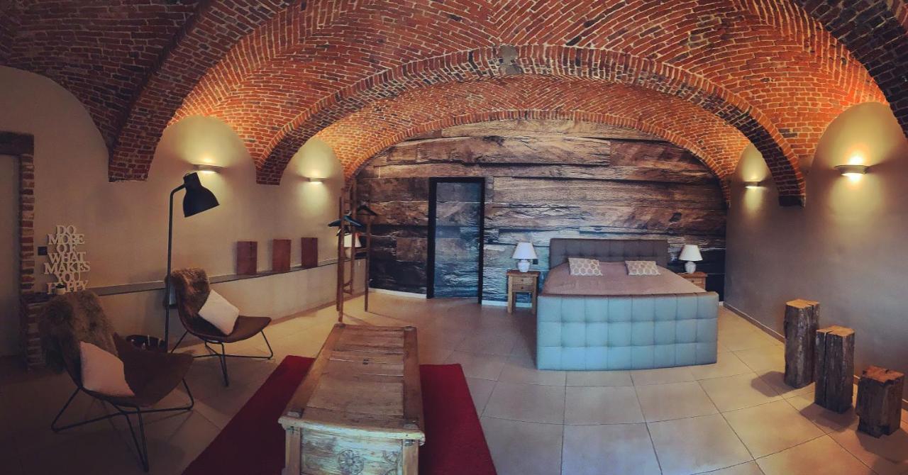Bed and Breakfast La Belle Etable Динан Экстерьер фото